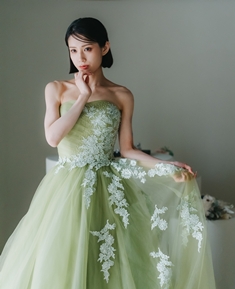 モスグリーンフラワーのカラードレス